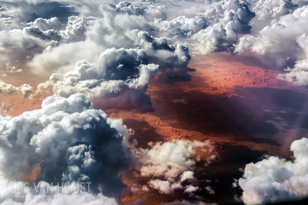 Облака над Сахарой. Фото: JPC van Heijst