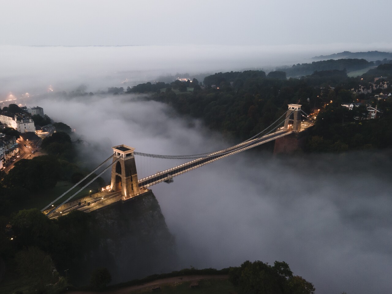 Победитель в категории "Историческая Англия". Клифтонский подвесной мост через реку Эйвон у города Бристоль, Великобритания. Фото: Sam Binding