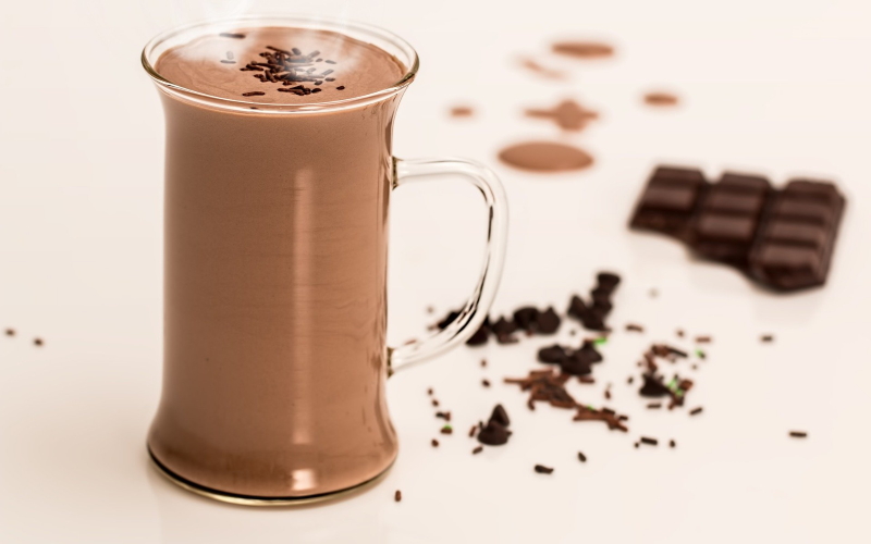 Ученые продемонстрировали, что употребление какао, богатого флаванолами, может быть эффективной диетической стратегией для ослабления преходящих нарушений во время психического стресса и улучшения состояния после психического стресса.