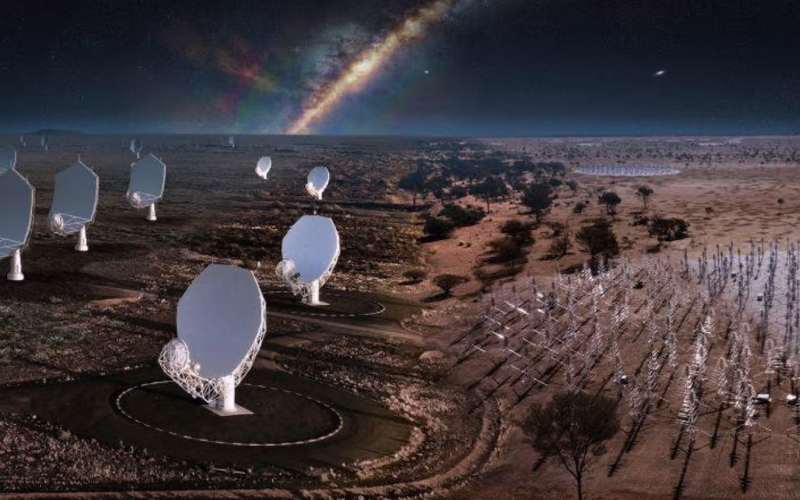 Обсерватория SKA будет состоять из более чем 100 000 антенн и почти 200 телескопов в двух отдаленных точках - в Южной Африке и Австралии.