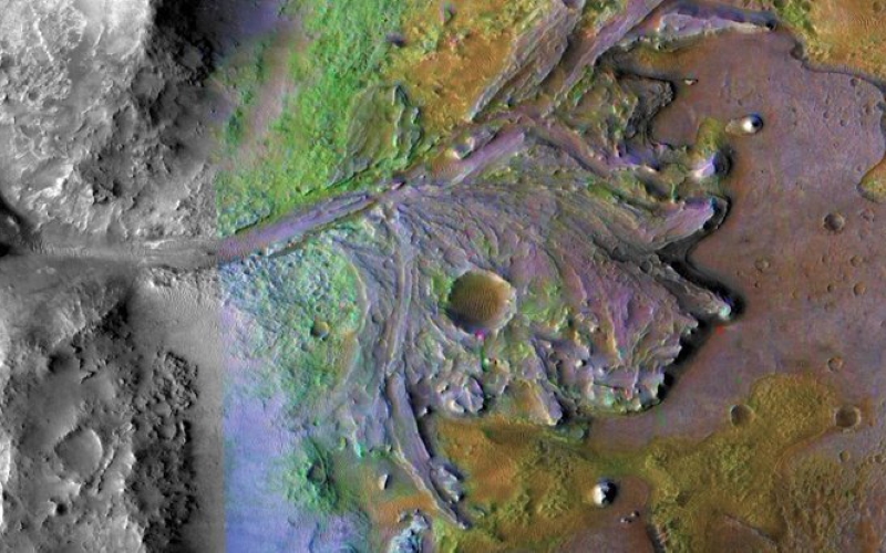 Дельта кратера Езеро снята многофункциональной автоматической межпланетной станцией Mars Reconnaissance Orbiter.
