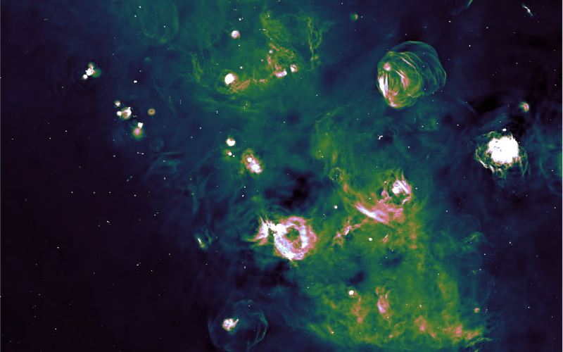 Комбинированное изображение данных радиотелескопов Parkes и ASKAP показывает новые остатки сверхновых, ранее невиданные.