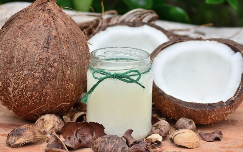 По словам исследователей, производство кокосового масла может быть более вредным для окружающей среды, чем пальмовое масло.