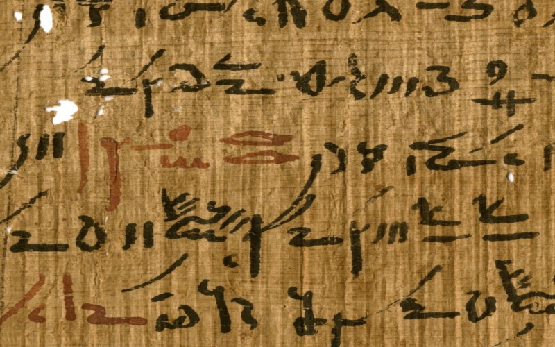 Красные и черные чернила из египетских папирусов раскрывают химию древней письменности.