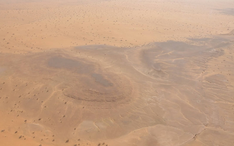Место Khall Amayshan 4 на севере Саудовской Аравии, где были обнаружены свидетельства неоднократных посещений древними людьми за последние 400 000 лет, связанное с остатками древних озер.