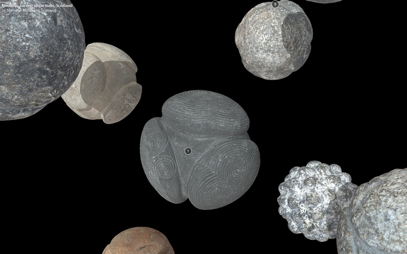Национальный музей Шотландии теперь выложил в Интернете 3D-модели из резных шаров из камня, в том числе спирально-резного шара Towie (в центре).