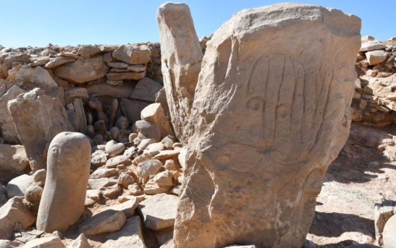 Новооткрытая святыня в восточной пустыне Иордании восходит к Новому каменному веку и содержит множество артефактов и окаменелостей.