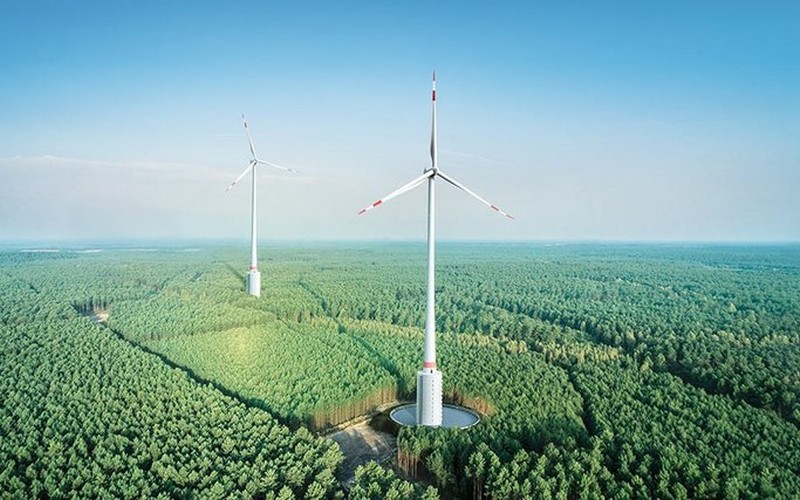 Ветровая установкак высотой более 246.5м от земли до кончика лопасти