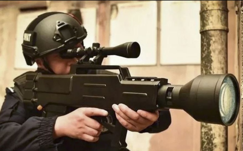 Лазерные винтовки, предположительно, от производственной компании Chengdu Hengan Police Equipment Manufacturing Company.