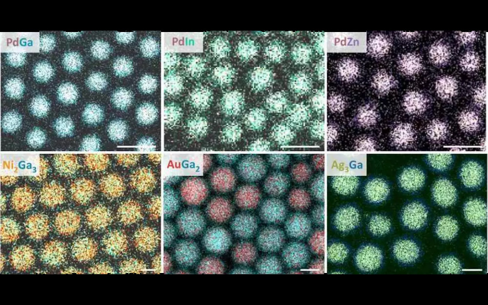 Электронно-микроскопические изображения серии новых интерметаллических нанокристаллов. Белая полоса указывает 10 нанометров.