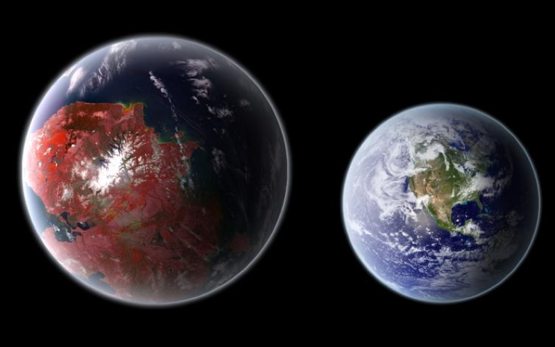 Художественное изображение потенциально обитаемой планеты Kepler 422-b (слева) в сравнении с Землей (справа).